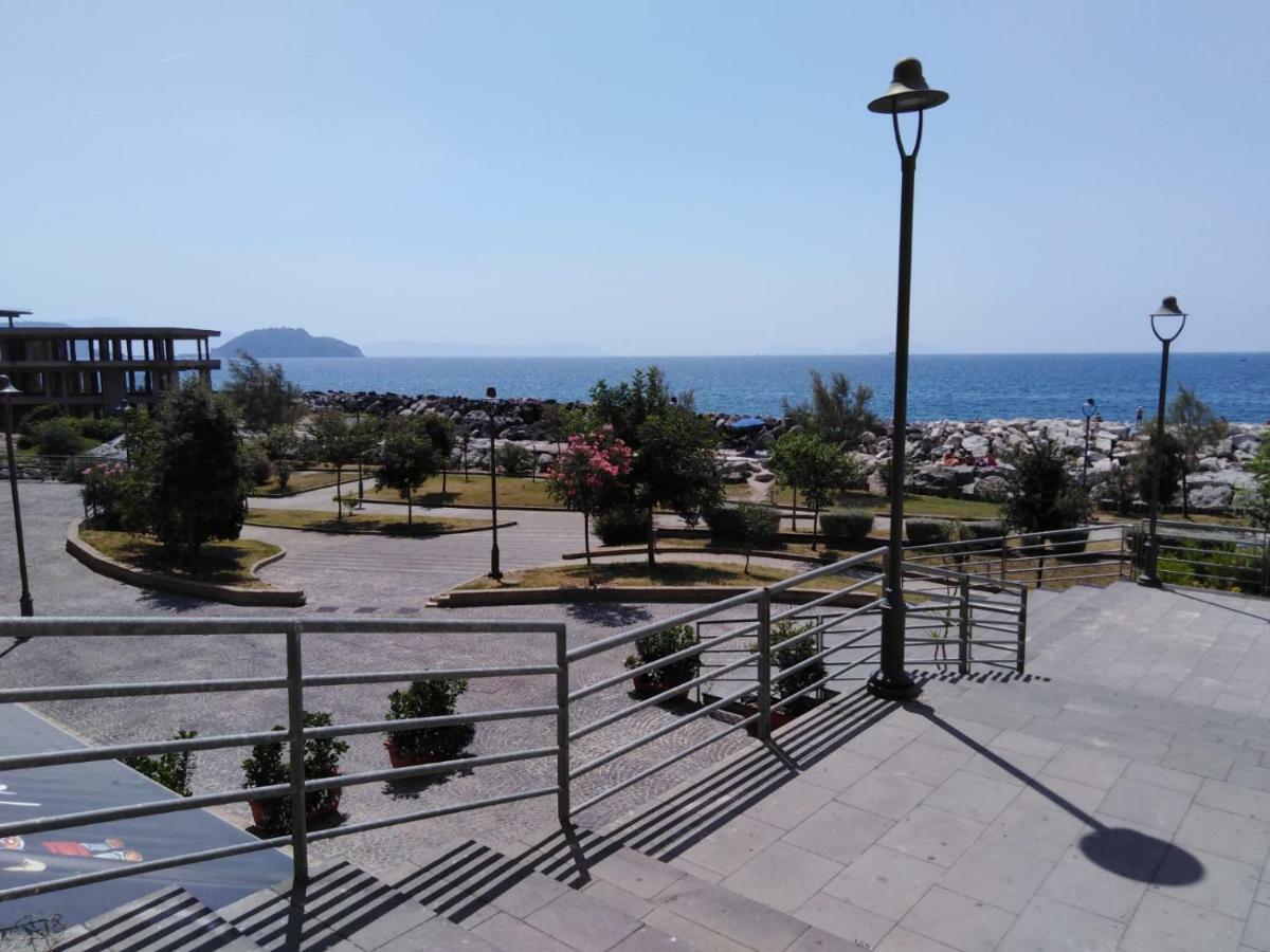 Valerio'S Flat Apartment Pozzuoli Ngoại thất bức ảnh