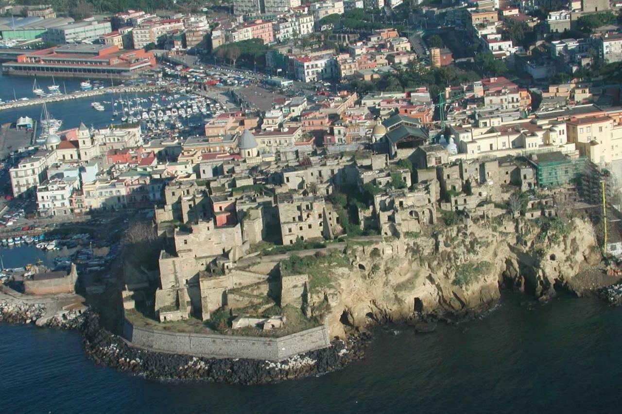 Valerio'S Flat Apartment Pozzuoli Ngoại thất bức ảnh