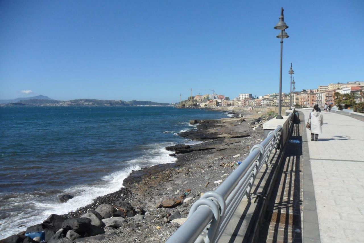 Valerio'S Flat Apartment Pozzuoli Ngoại thất bức ảnh